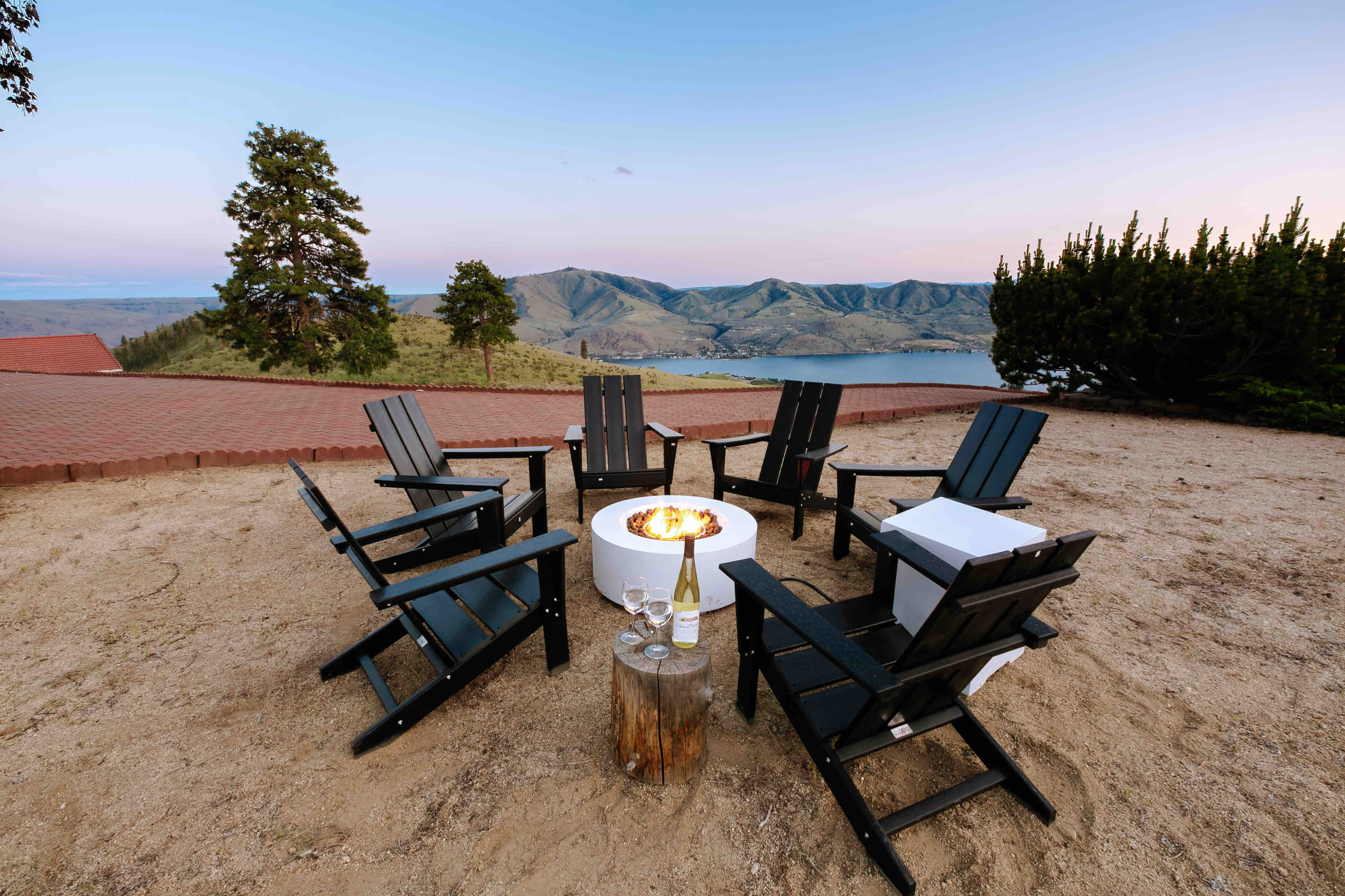 Fireside Wine & Stargazing